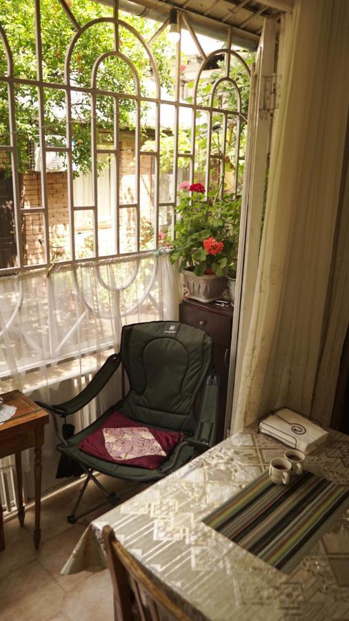 Cozy And Center Appartement Tbilisi Buitenkant foto